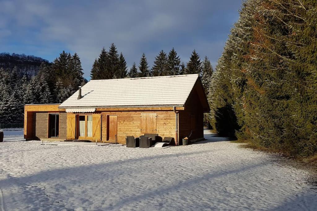 Vila Gite Jura Mina Chalet Au Milieu De La Nature Ney Exteriér fotografie