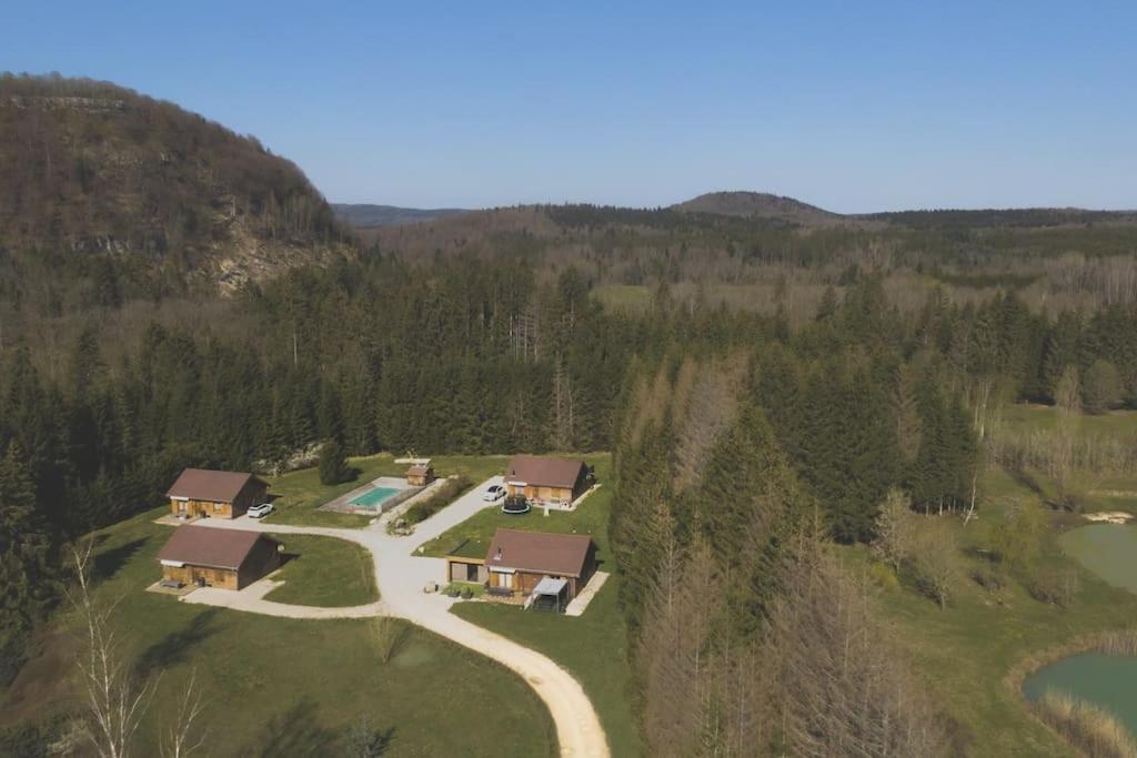 Vila Gite Jura Mina Chalet Au Milieu De La Nature Ney Exteriér fotografie