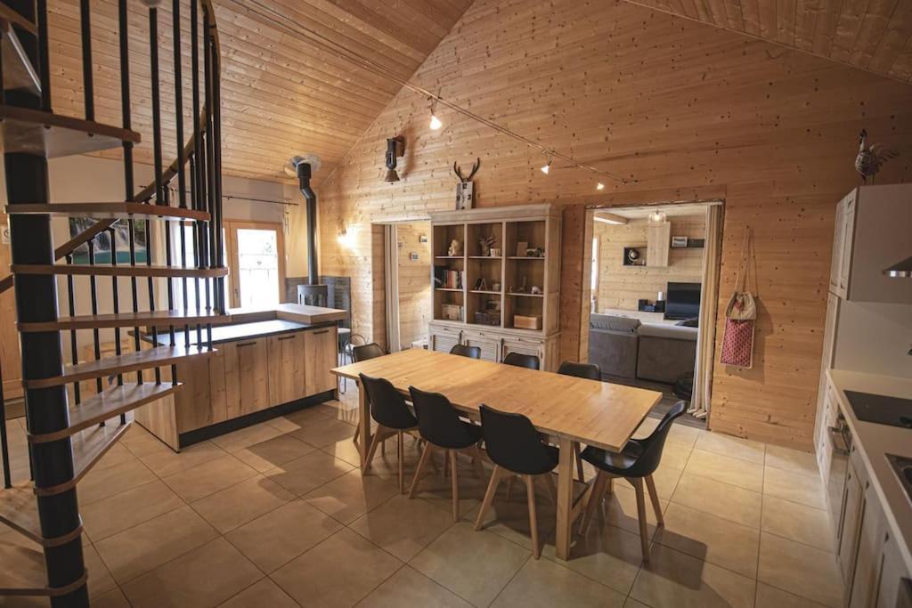 Vila Gite Jura Mina Chalet Au Milieu De La Nature Ney Exteriér fotografie
